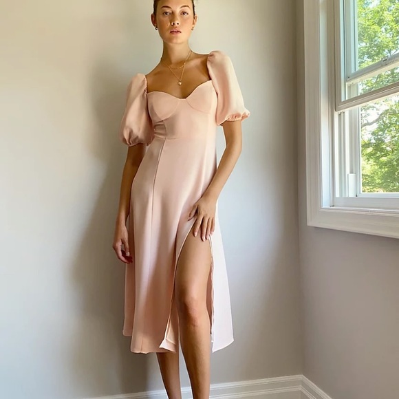 ๐sold๐ Aritzia NOVELLA midi dress - Picture 3 of 5